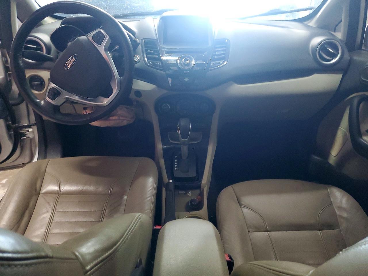 2014 FORD Fiesta