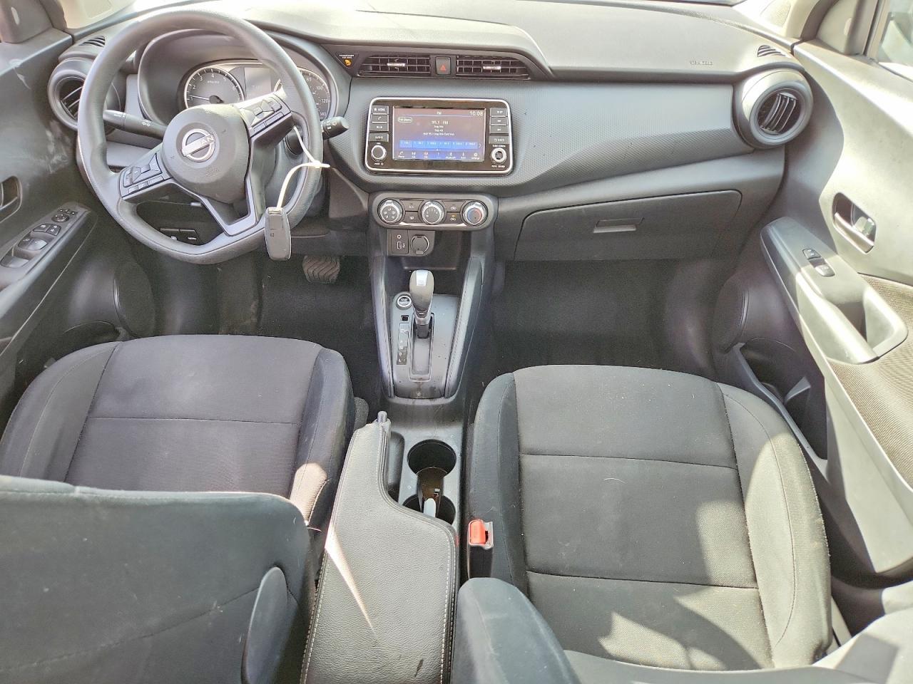 2024 NISSAN KICKS
