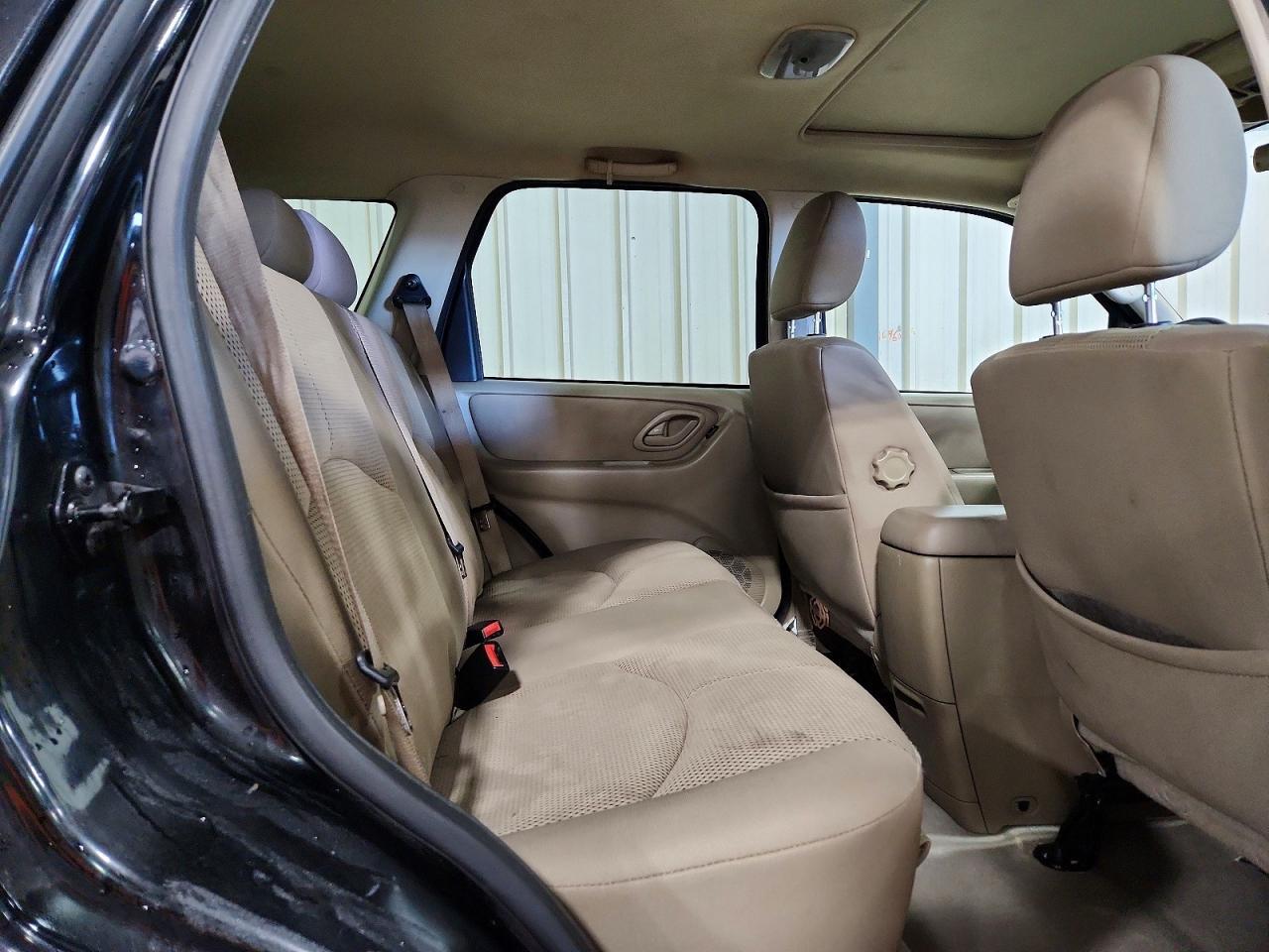 2005 MAZDA Tribute
