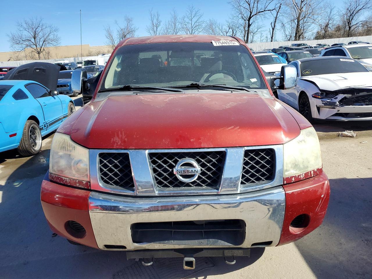 2004 NISSAN Titan