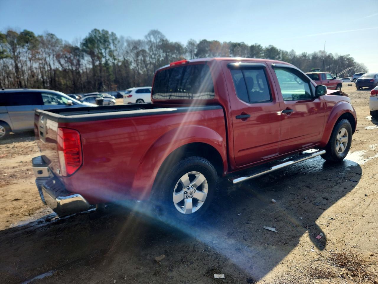 2012 NISSAN Frontier