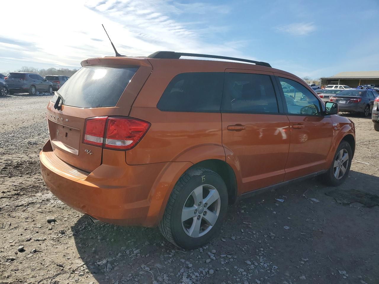 2011 DODGE JOURNEY