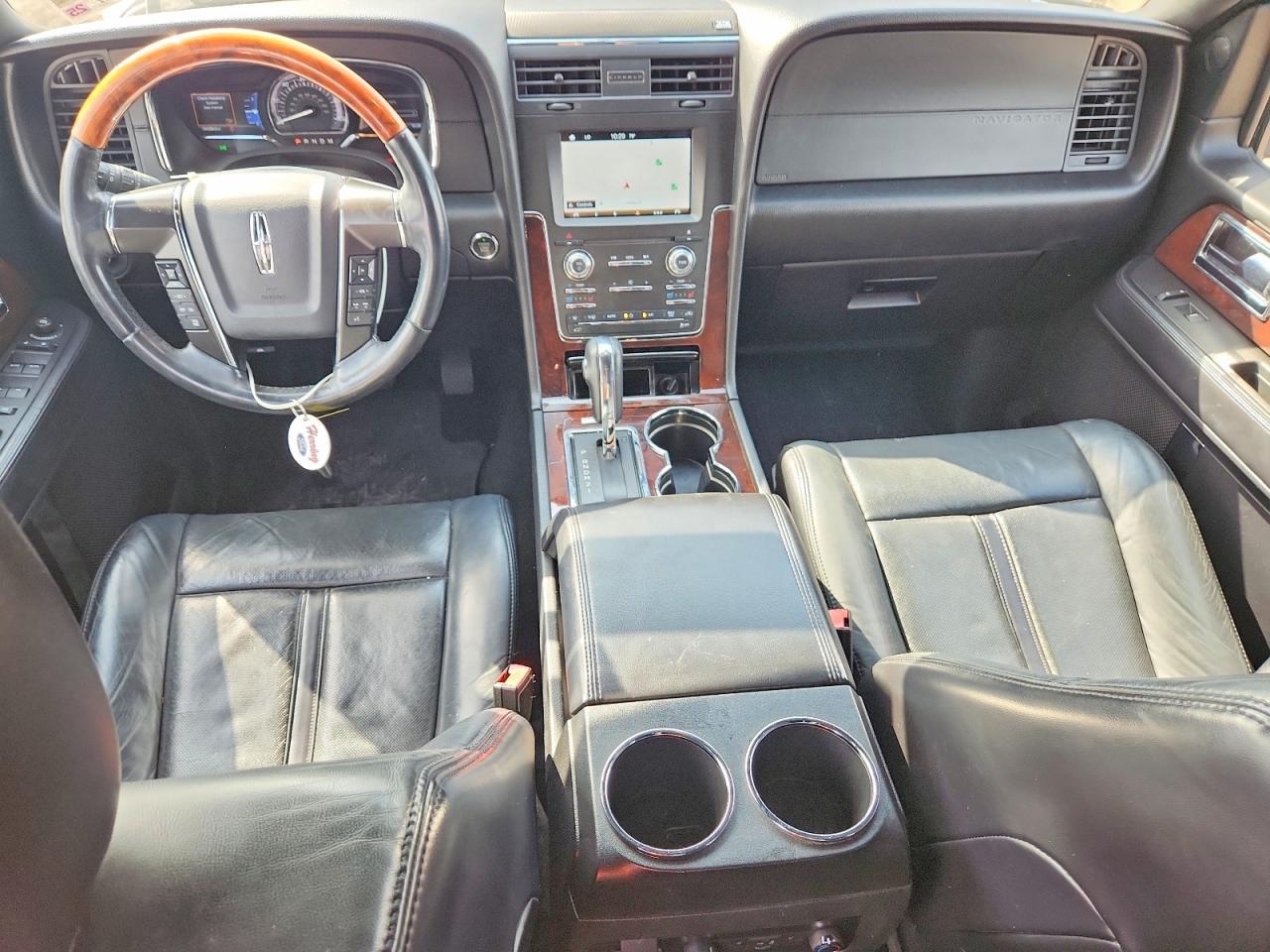 2016 LINCOLN Navigator