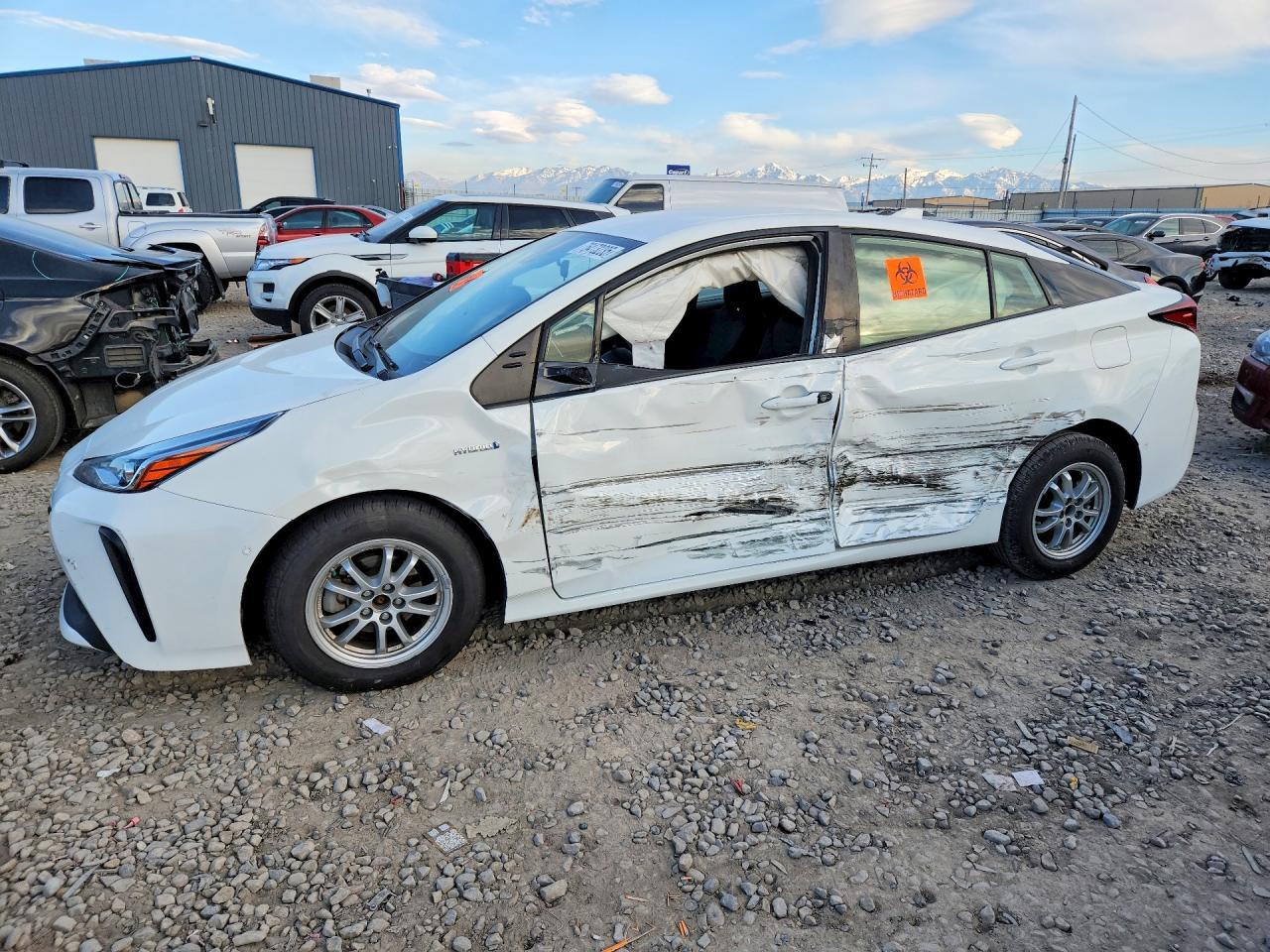 2021 TOYOTA PRIUS