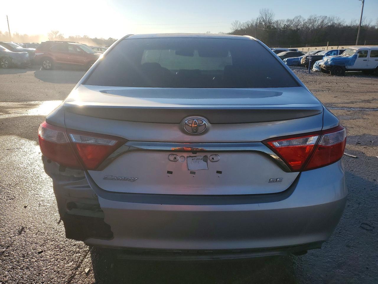 2016 TOYOTA CAMRY