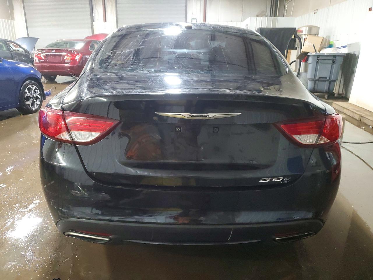 2015 CHRYSLER 200