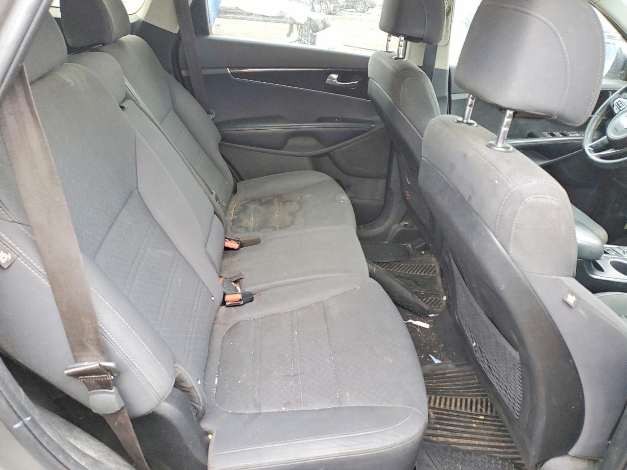 2017 KIA SORENTO