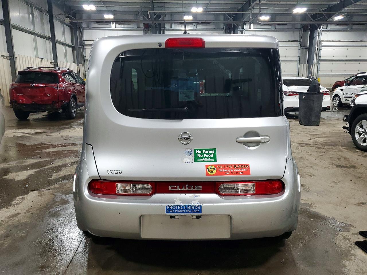 2010 NISSAN CUBE