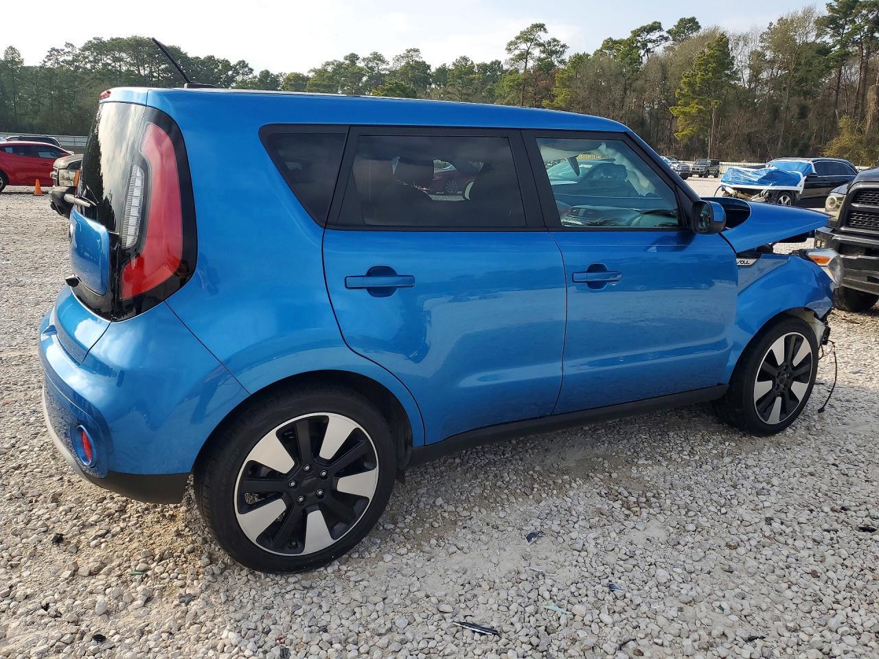 2019 KIA SOUL