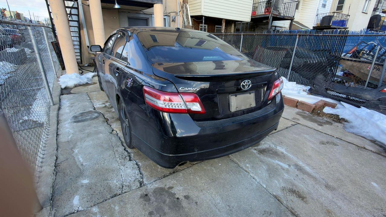 2011 TOYOTA CAMRY