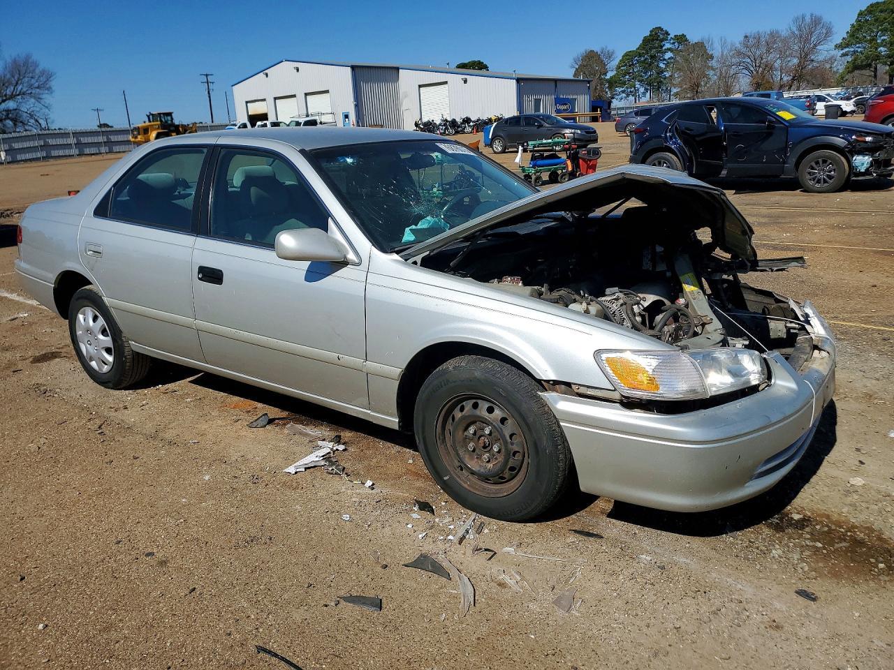 2000 TOYOTA CAMRY