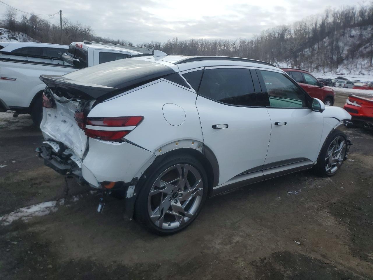 2024 GENESIS GV60
