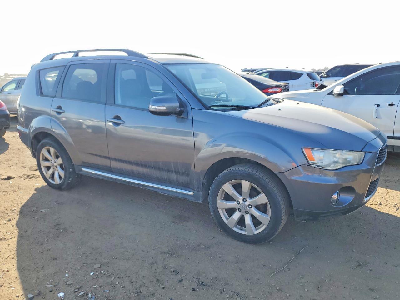 2010 MITSUBISHI outlander