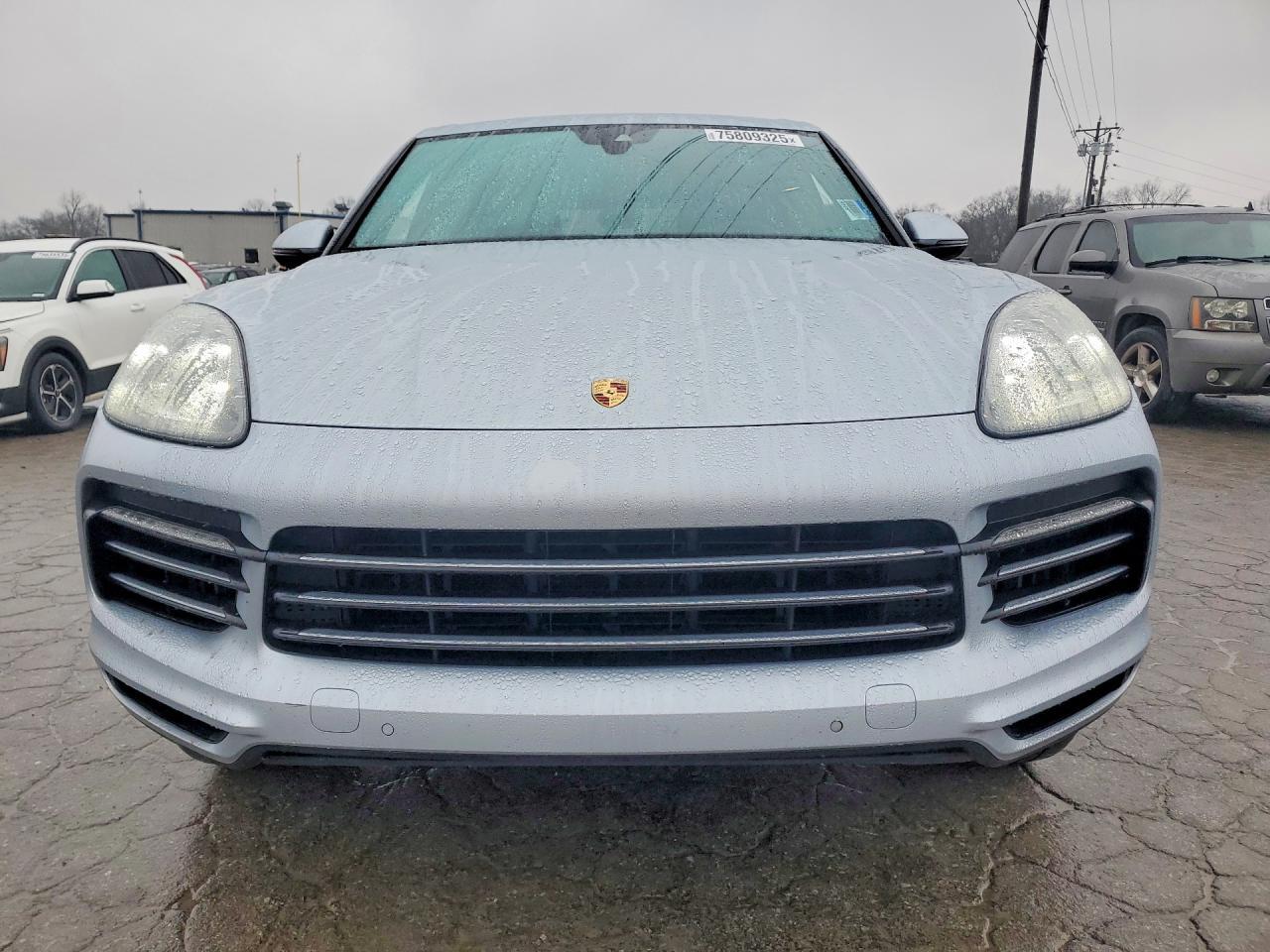 2019 PORSCHE CAYENNE