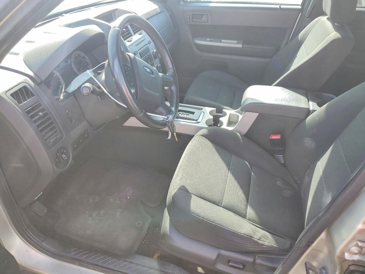 2010 FORD ESCAPE