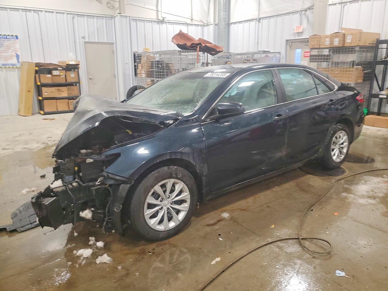 2015 TOYOTA CAMRY