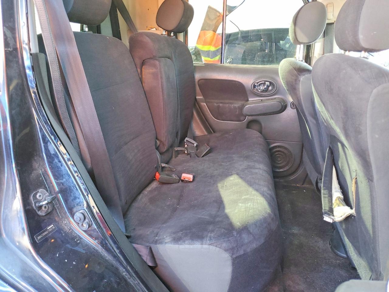 2010 NISSAN CUBE