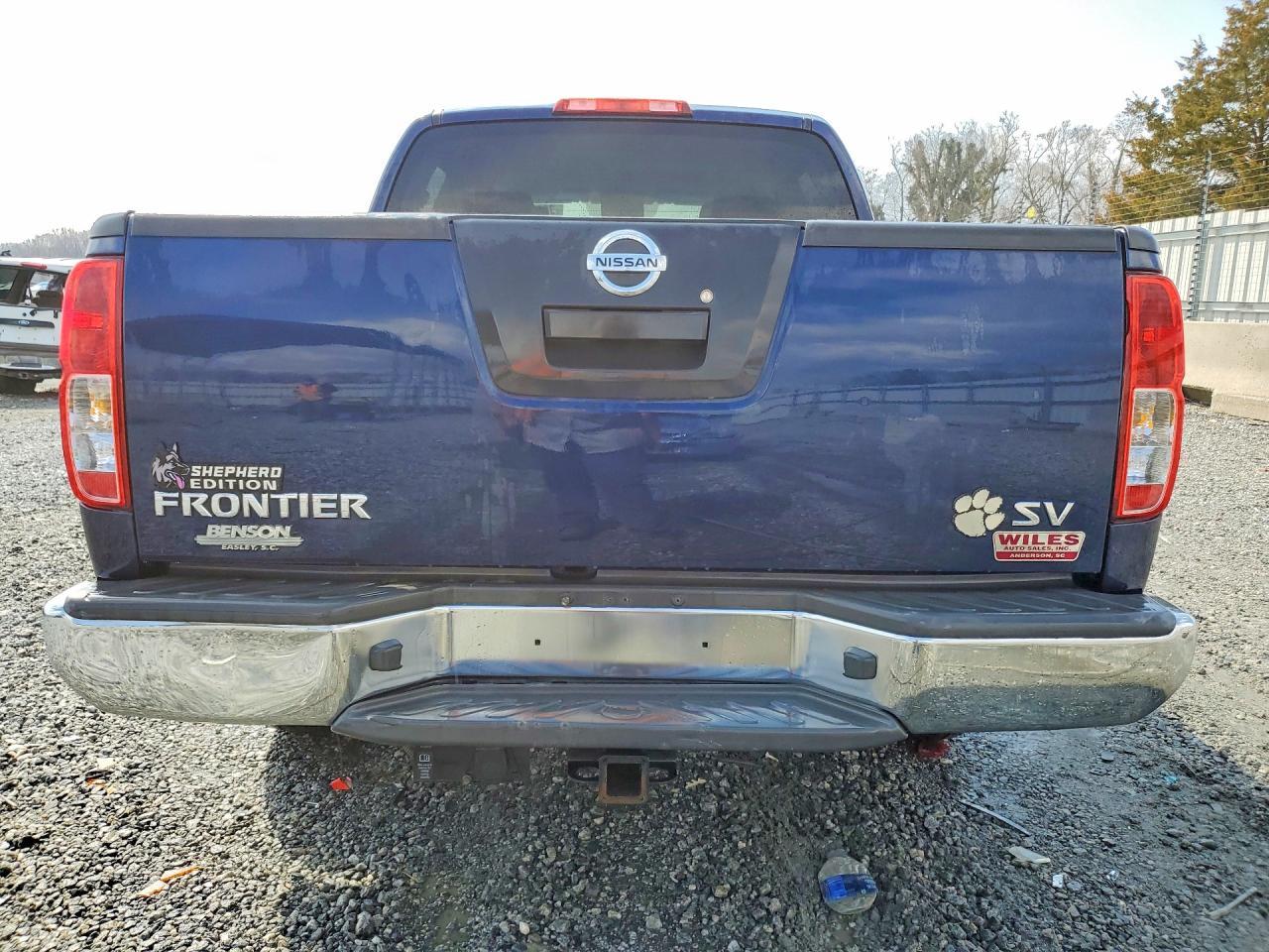 2011 NISSAN Frontier