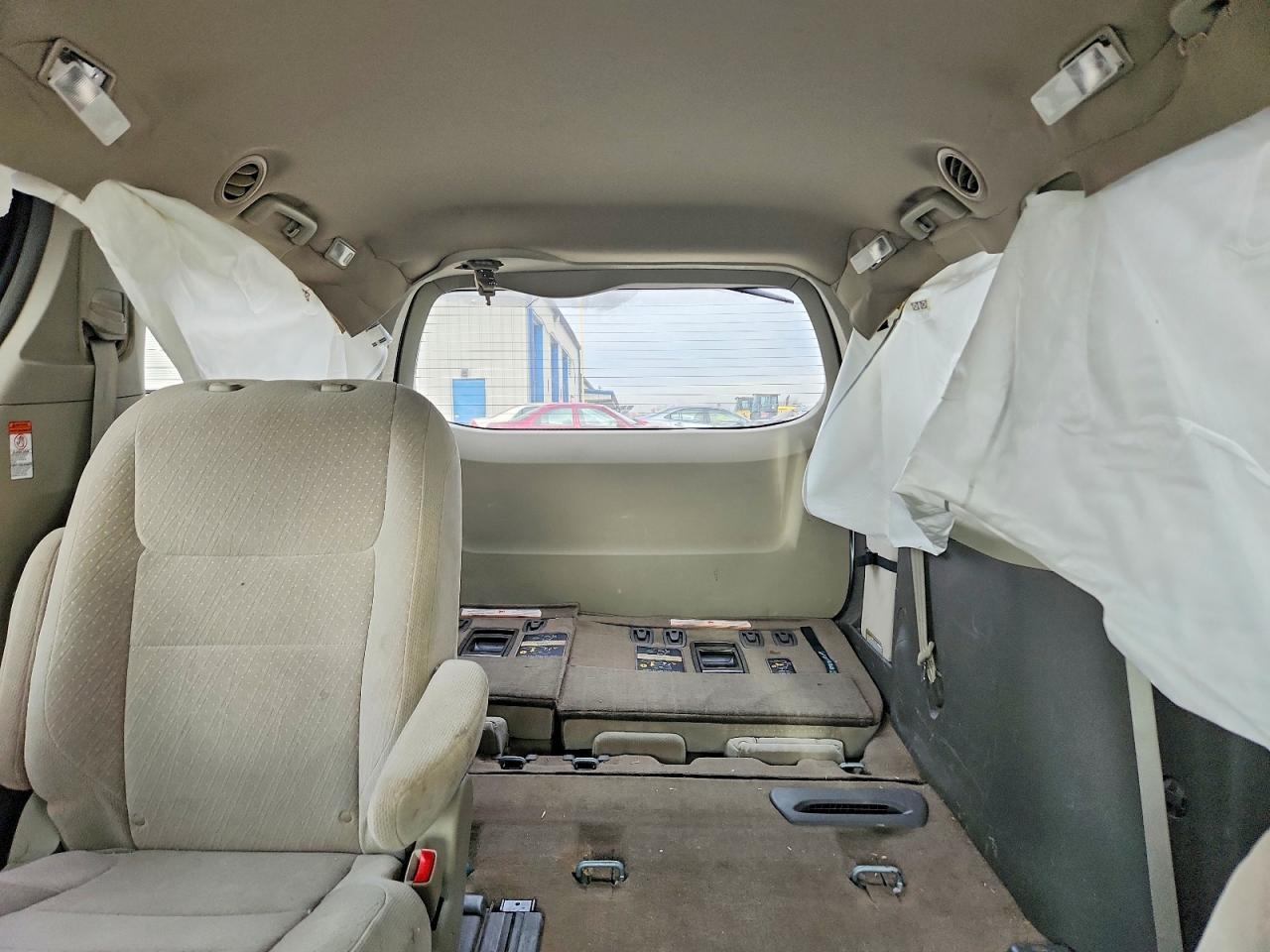 2016 TOYOTA SIENNA