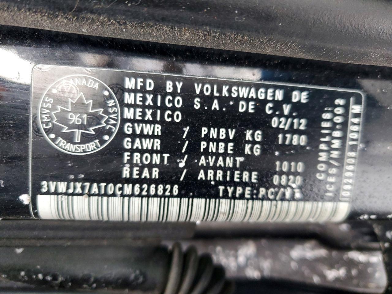2012 VOLKSWAGEN Beetle