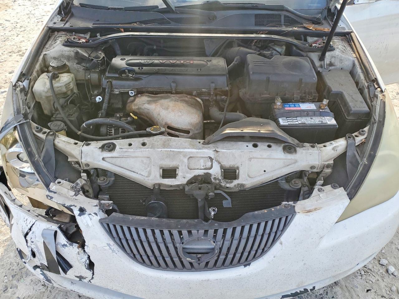 2004 TOYOTA CAMRY