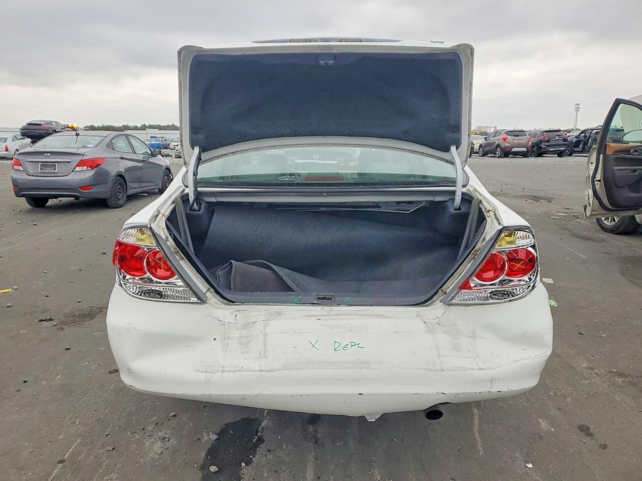2005 TOYOTA CAMRY