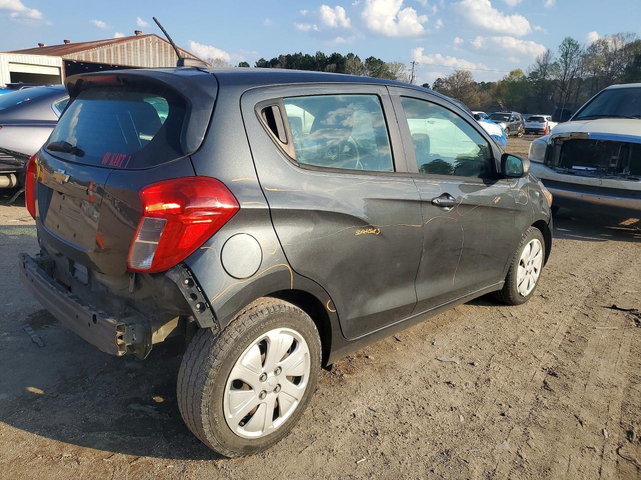 2017 CHEVROLET Spark