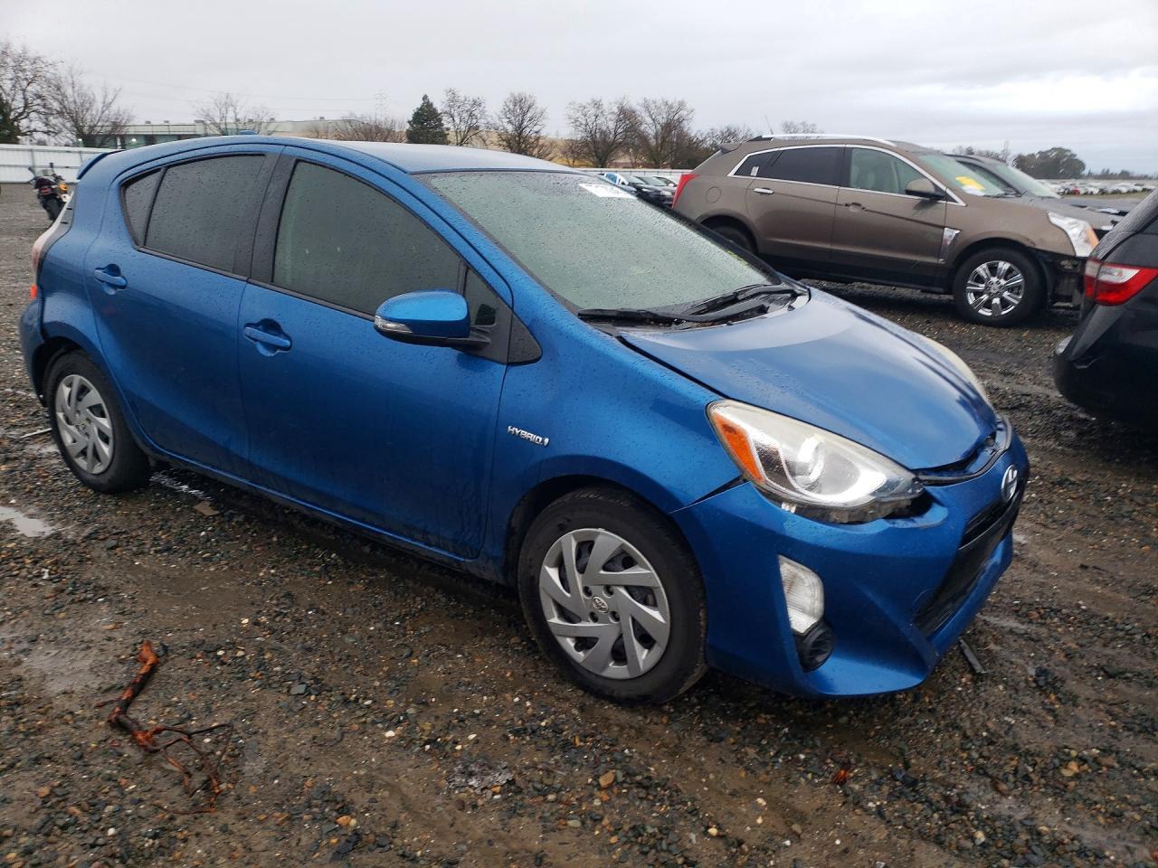 2015 TOYOTA Prius c