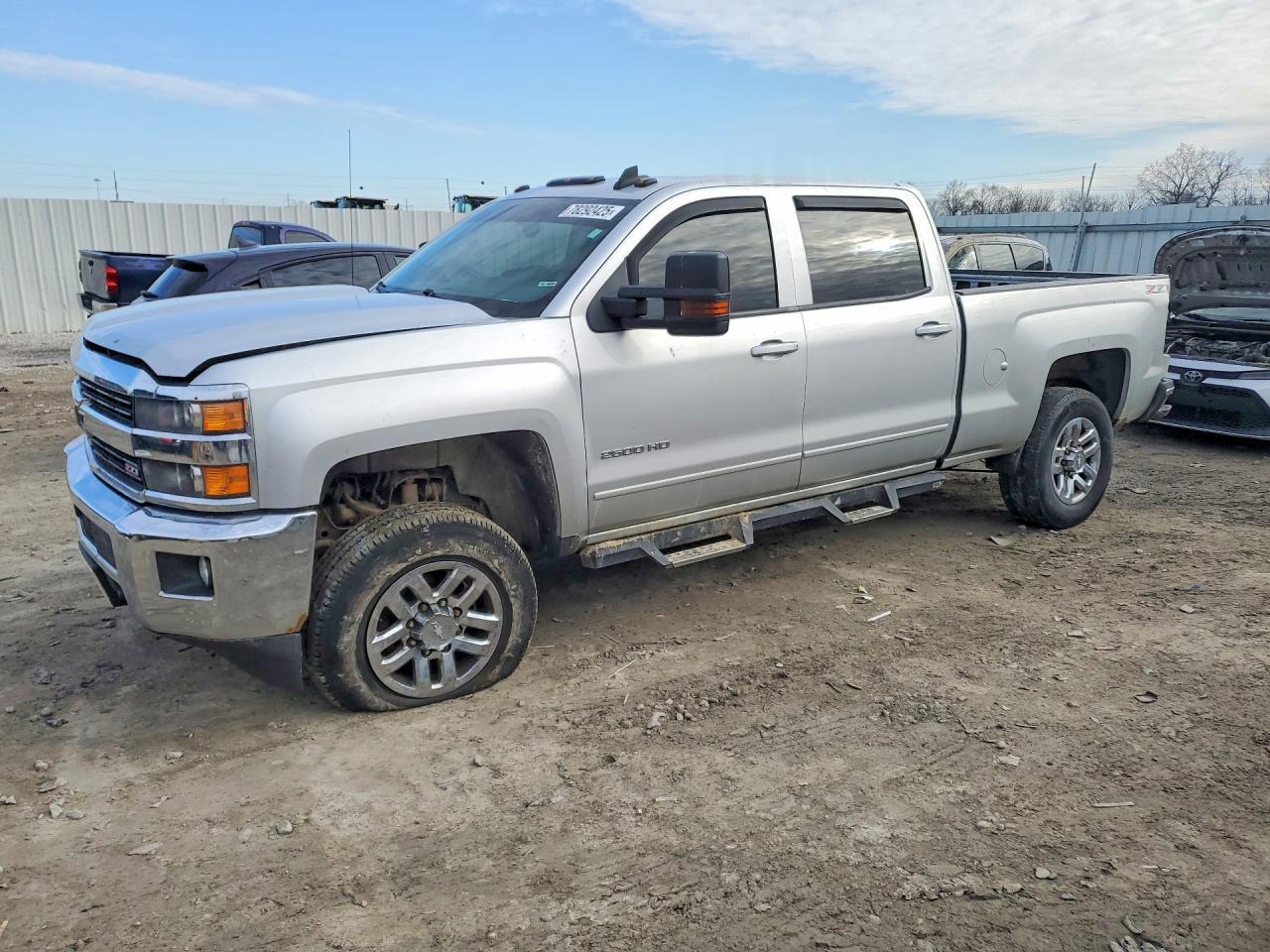 2015 CHEVROLET Silverado 2500