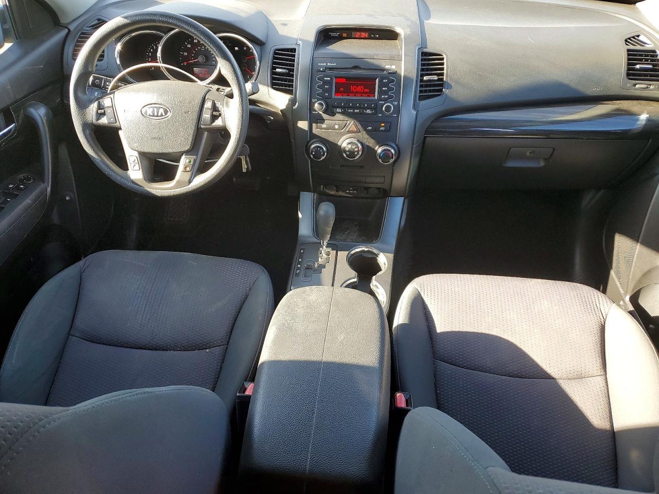 2011 KIA SORENTO