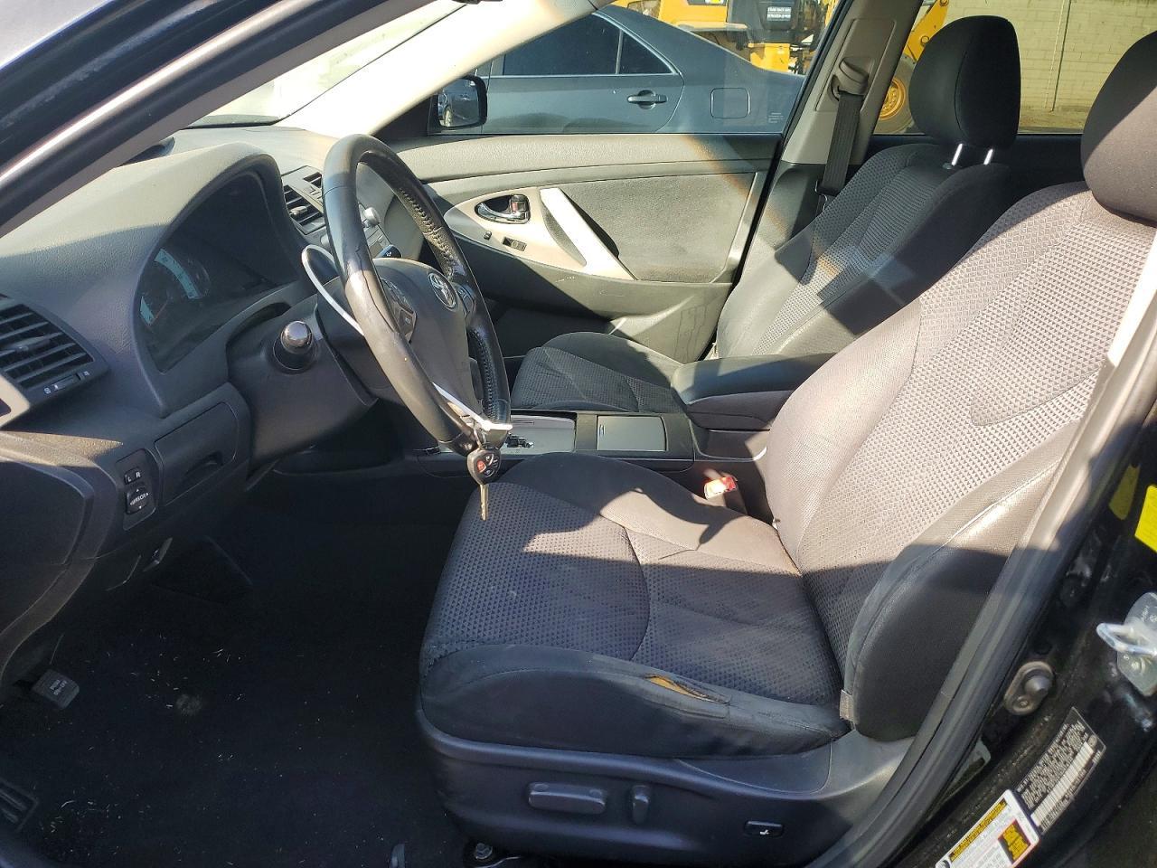 2011 TOYOTA CAMRY