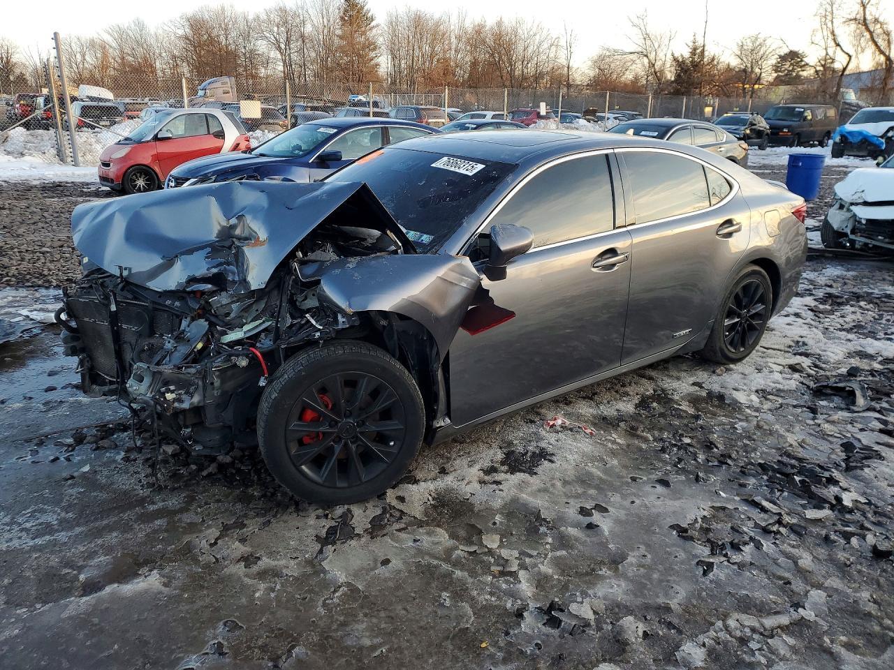 2013 LEXUS ES 300H