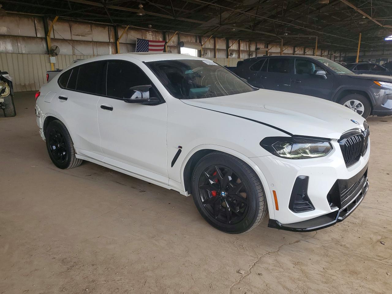 2022 BMW X4