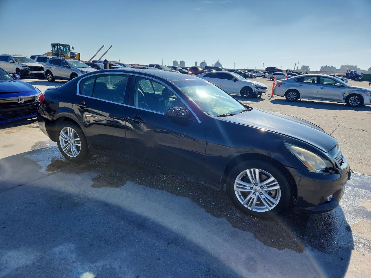 2013 INFINITI G37