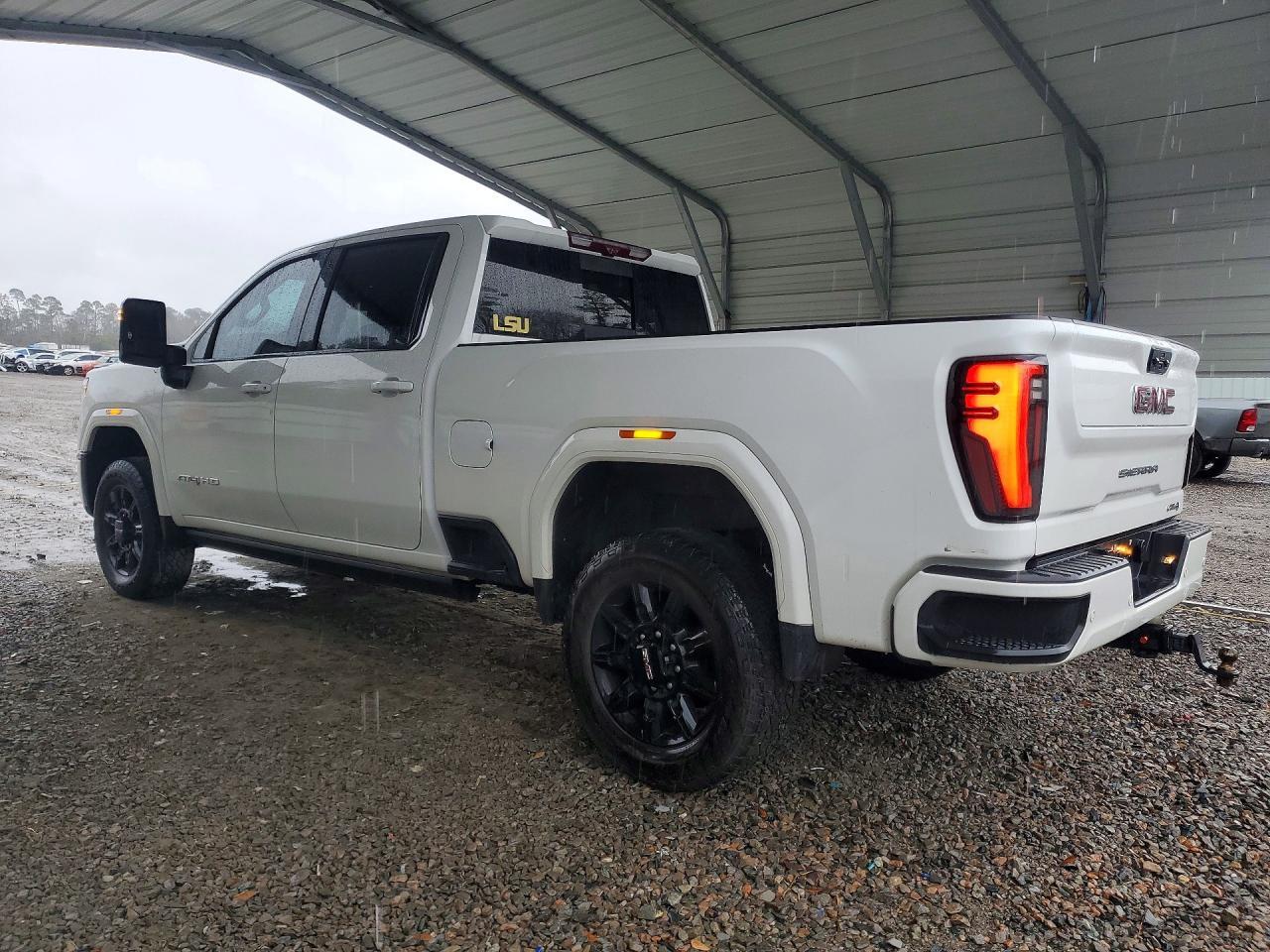 2024 GMC Sierra