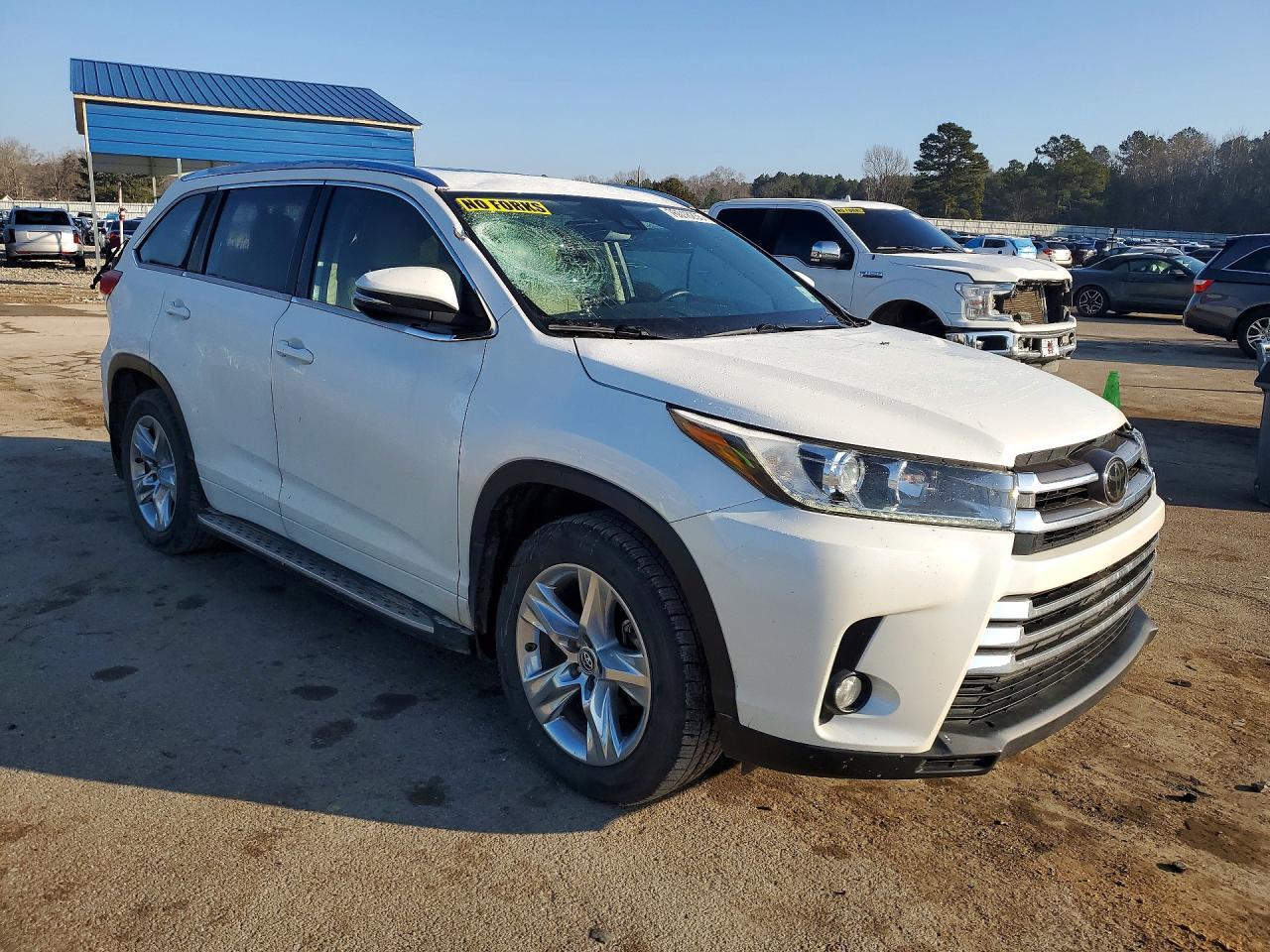 2018 TOYOTA HIGHLANDER