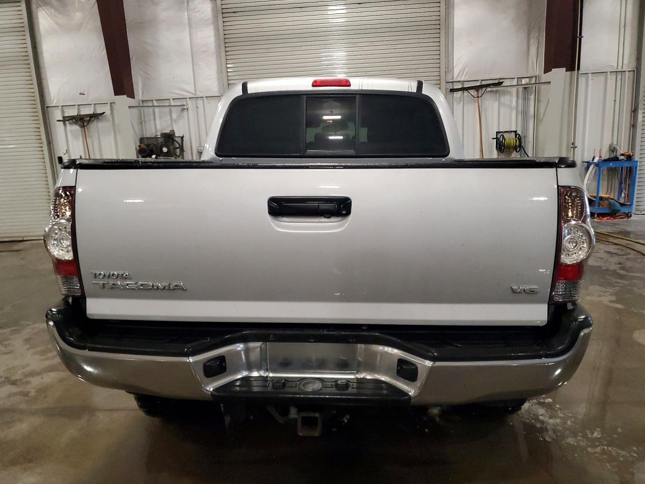 2011 TOYOTA TACOMA