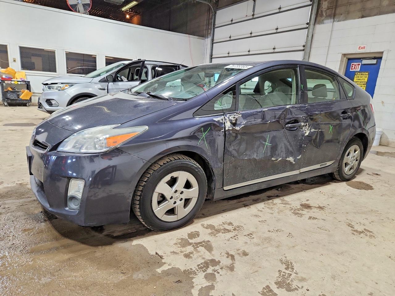 2011 TOYOTA PRIUS