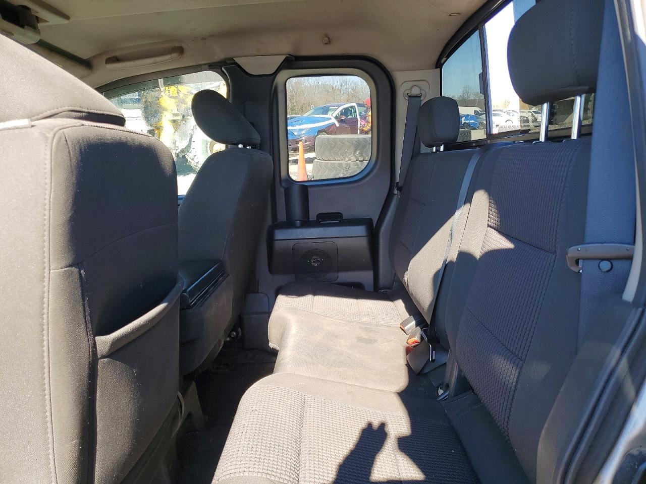 2011 NISSAN Titan