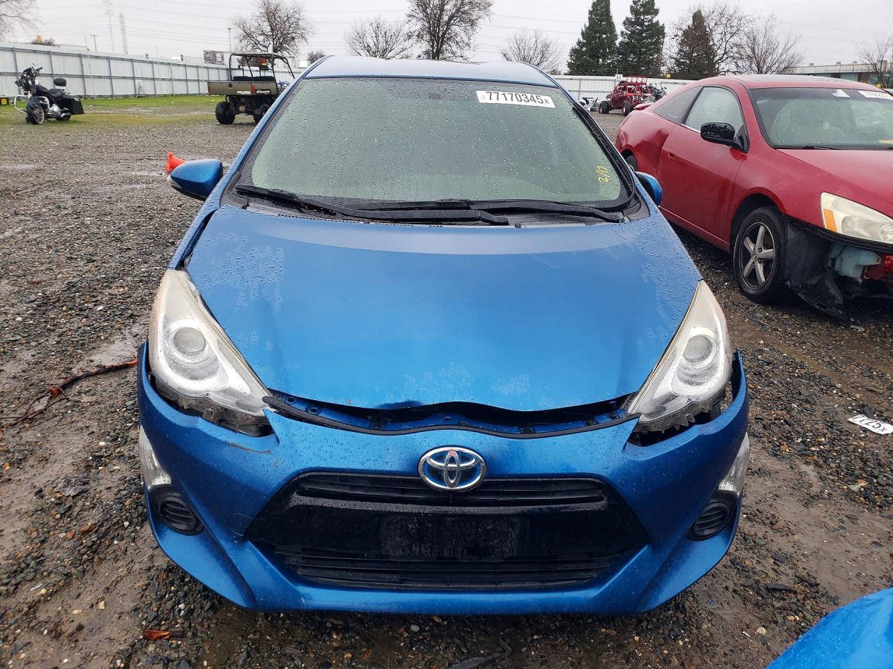 2015 TOYOTA Prius c