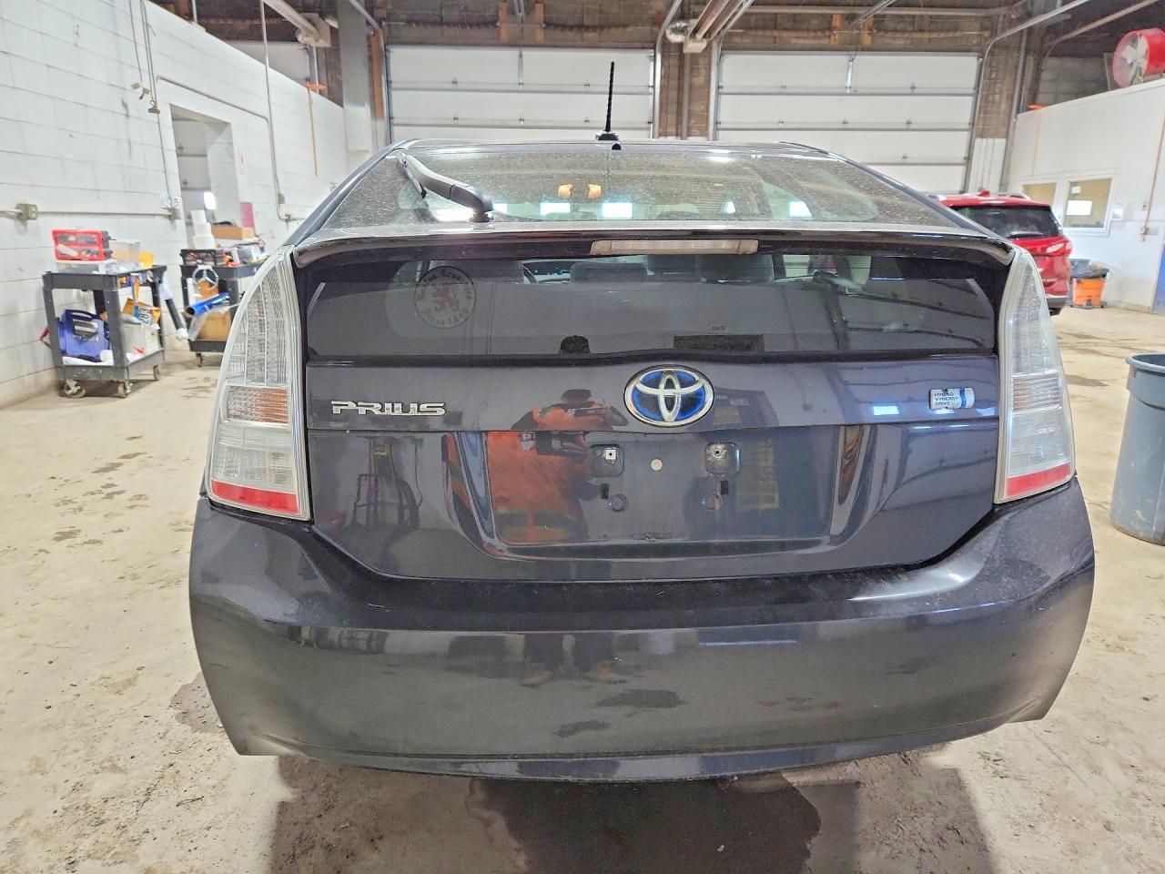 2011 TOYOTA PRIUS