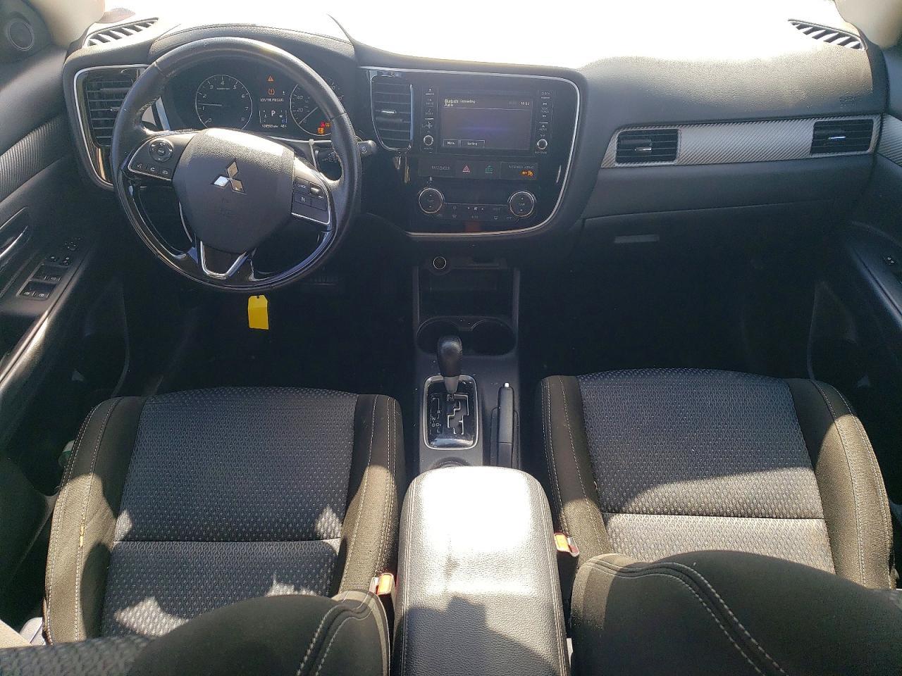 2016 MITSUBISHI outlander