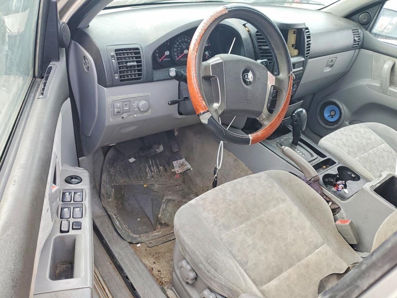 2004 KIA SORENTO
