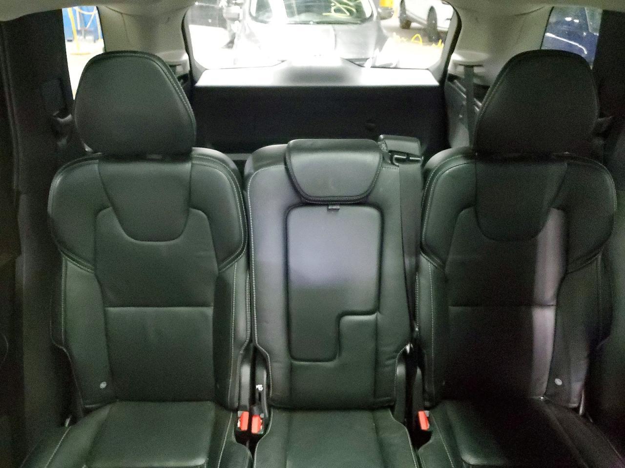 2019 VOLVO XC90