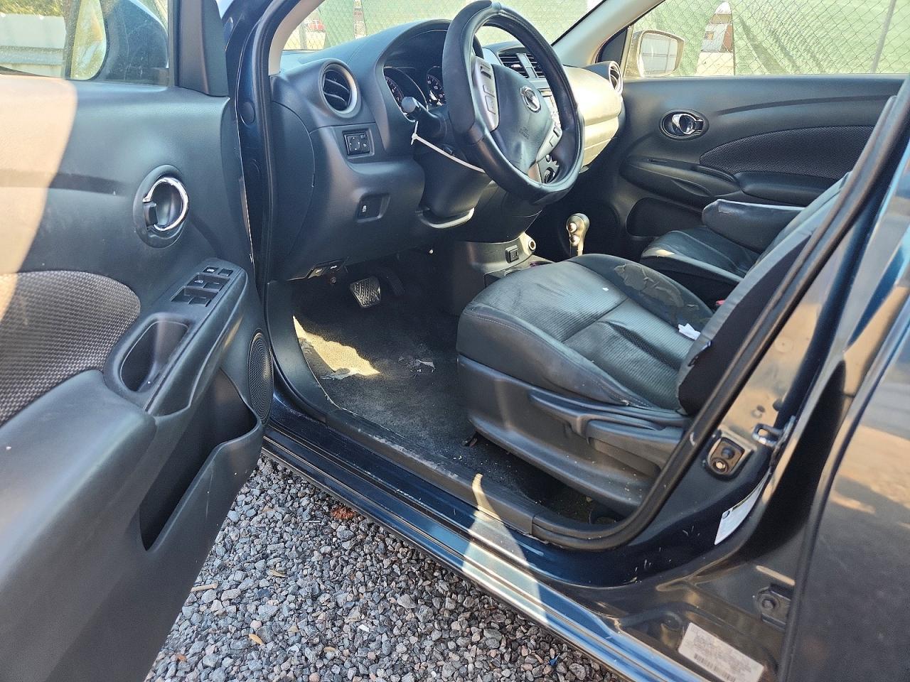 2017 NISSAN VERSA