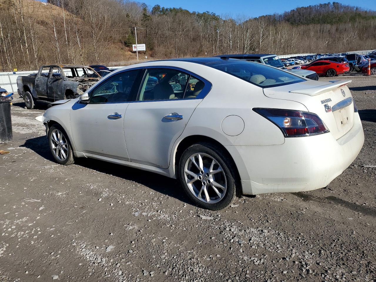 2013 NISSAN Maxima