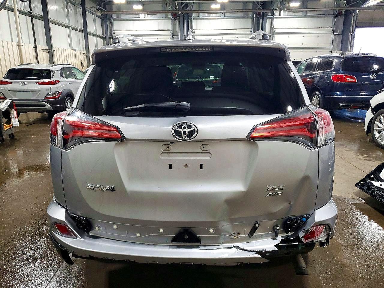 2016 TOYOTA RAV4