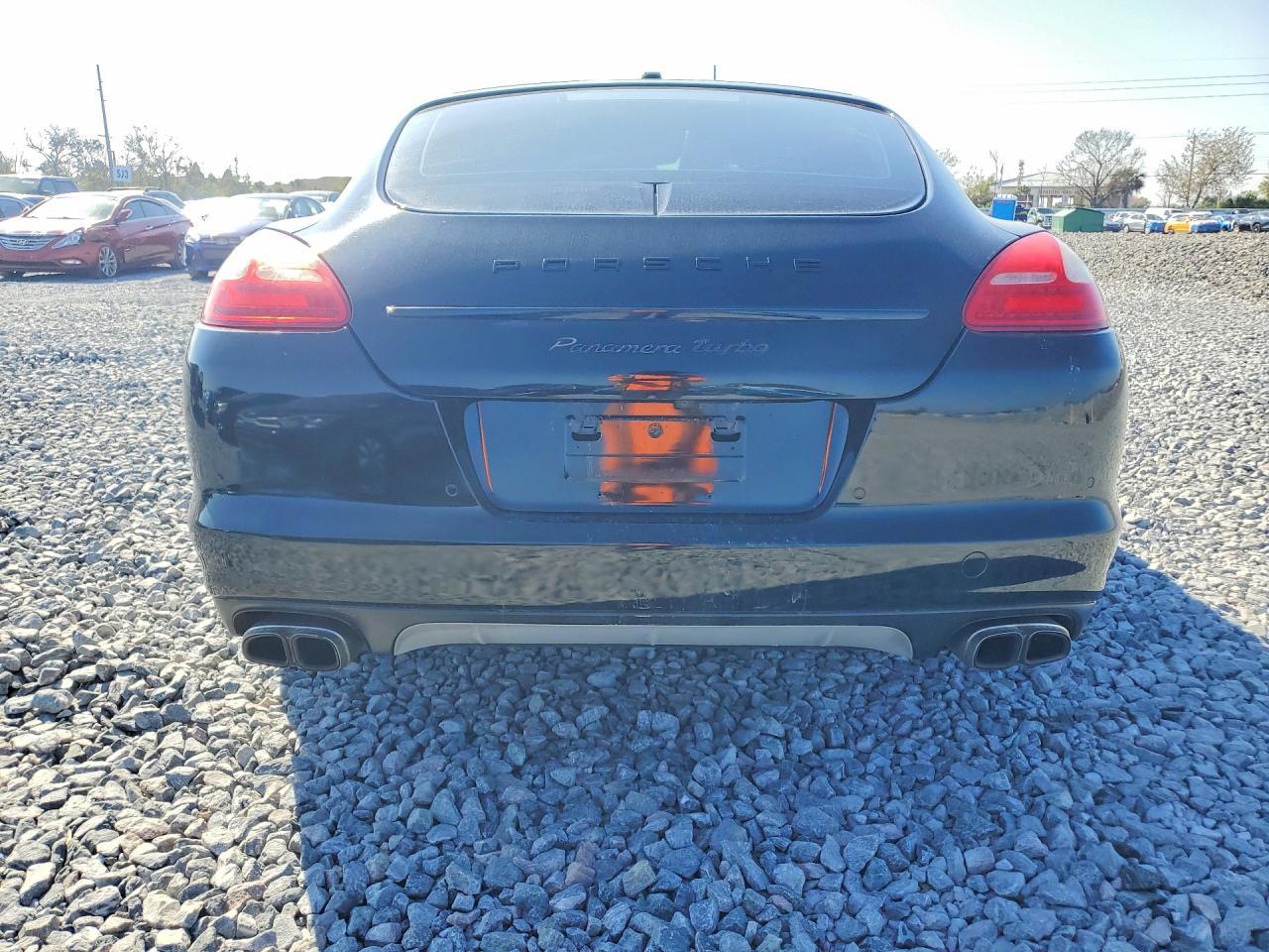 2012 PORSCHE Panamera