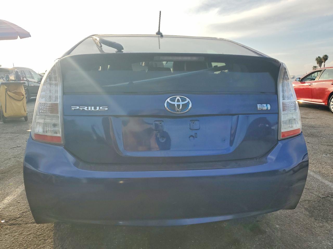 2011 TOYOTA PRIUS