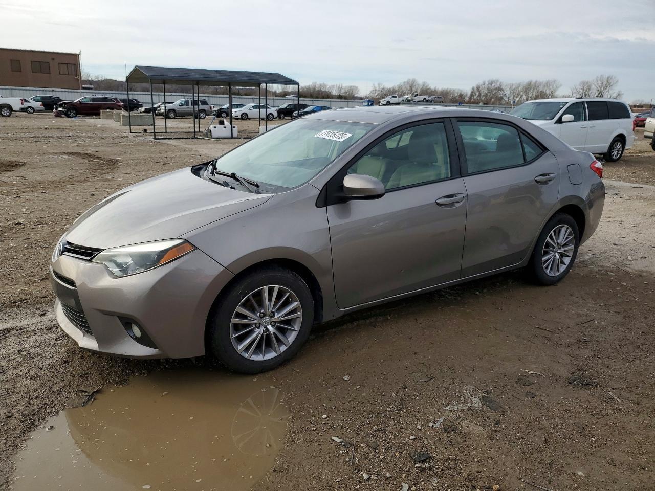 2015 TOYOTA COROLLA